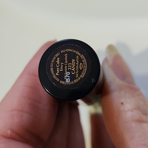 Estee lauder lipstick - Picture 2 of 2